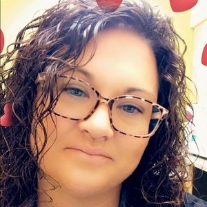 Meet your Posher, Jaclyn